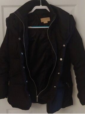 Black Women's Puffer Coat - Classic Winter Jacket by Michael Kors Sz. S